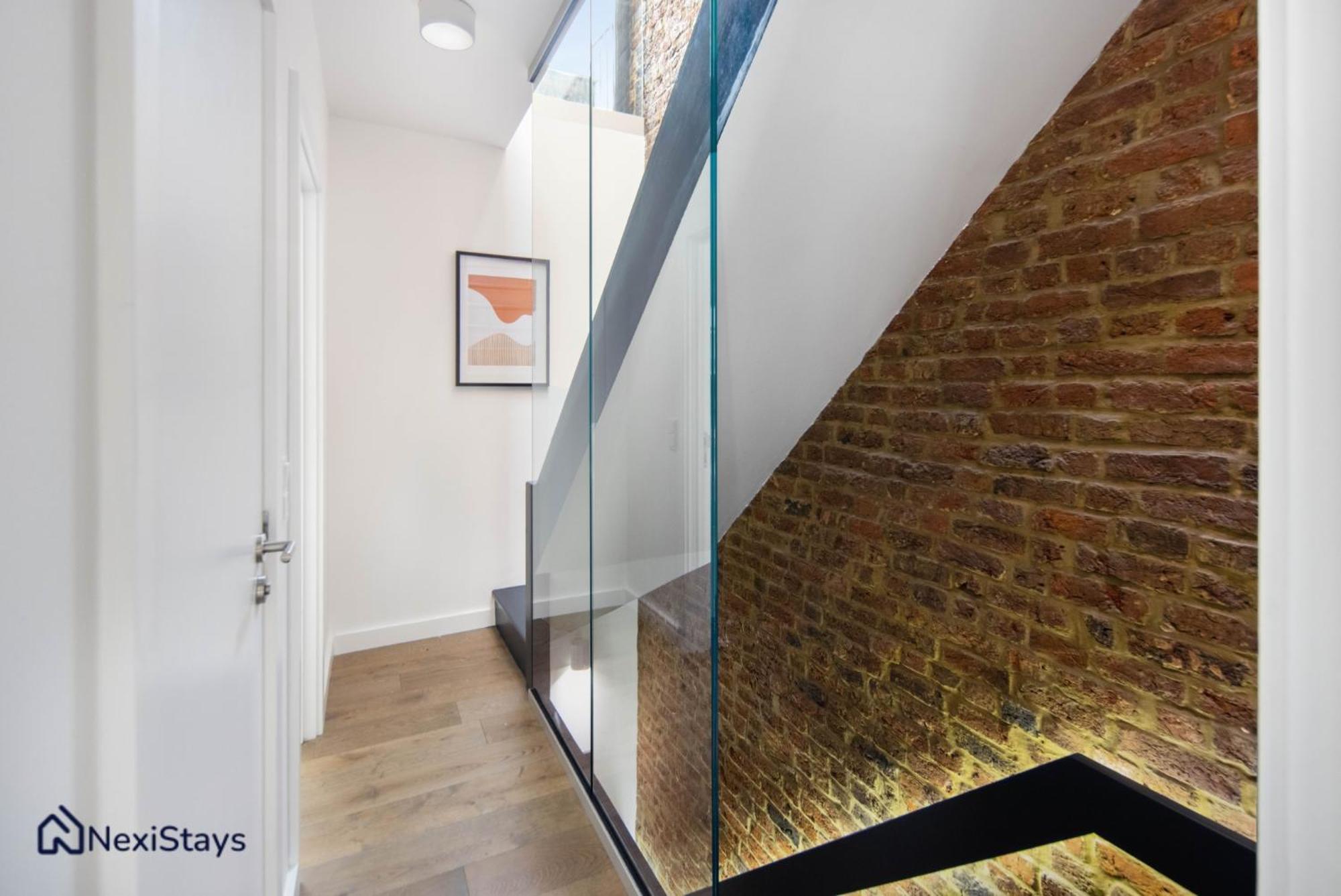1 Min Walk To Euston Station, Modern Townhouse Apartment London Exterior photo
