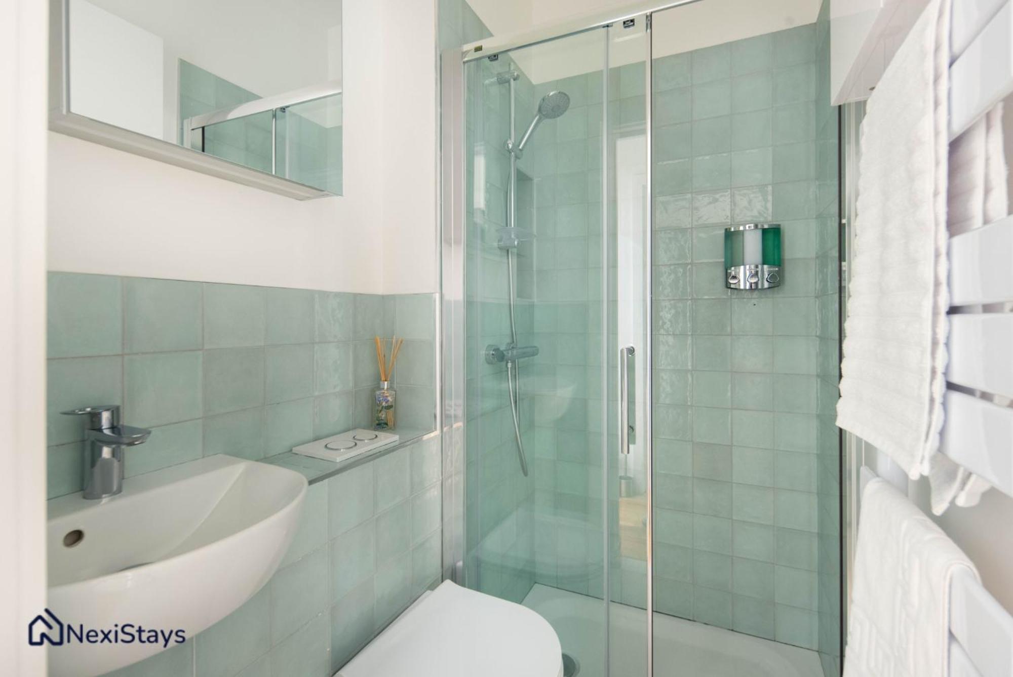 1 Min Walk To Euston Station, Modern Townhouse Apartment London Exterior photo